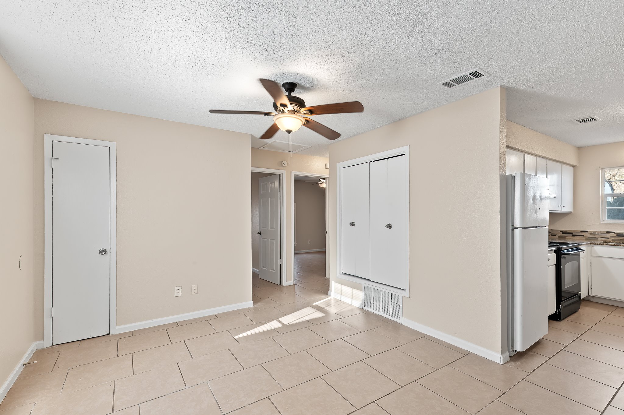 410 Old Thorndale Rd - D