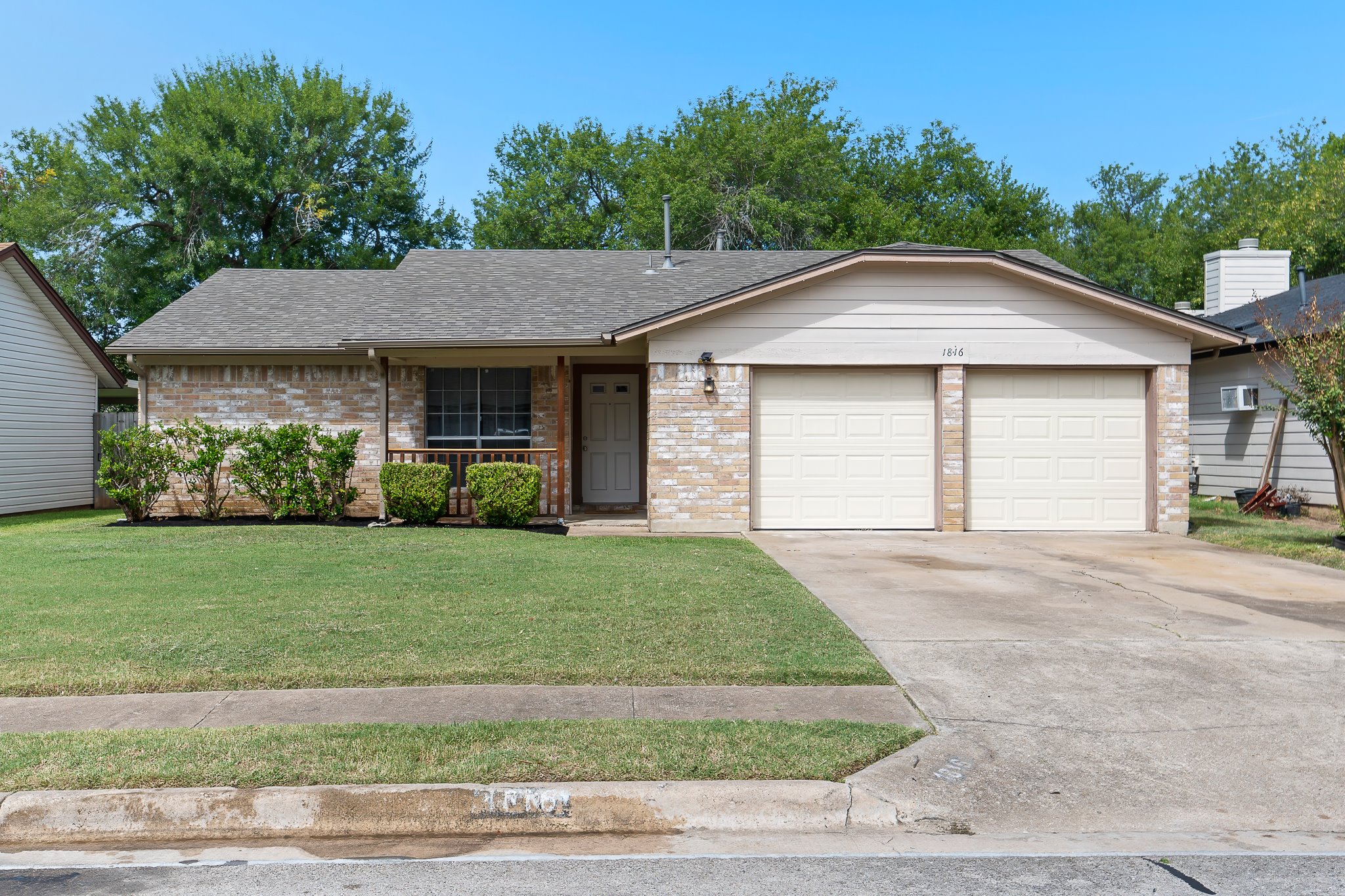 1816 Goodson Lane